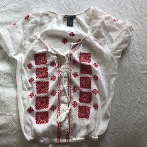Chelsea & Theodore Red and white boho short sleeve top
